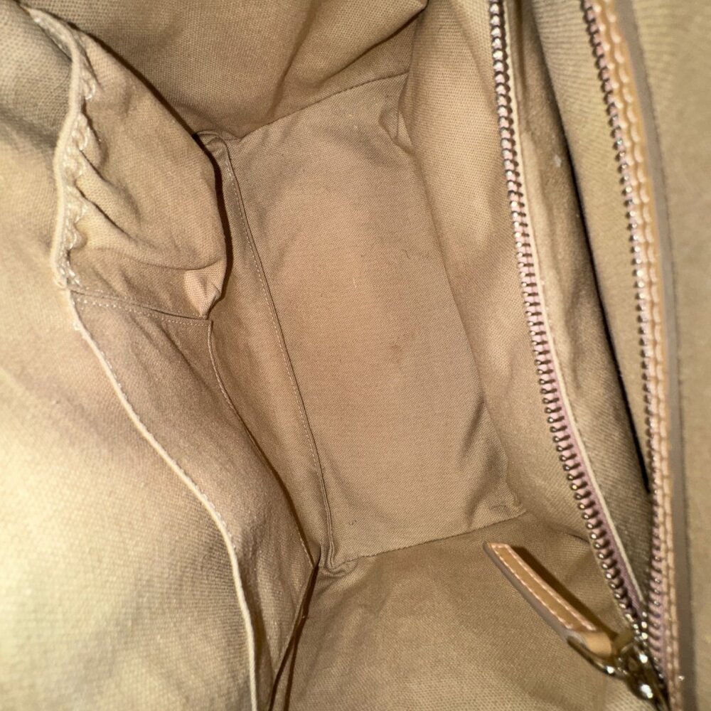 GIVENCHY PATENT LEATHER Antigona Beige Small - Picture 5 of 8